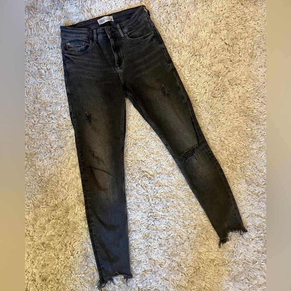 Zara Washed Black Distressed Skinny Ankle Jeans